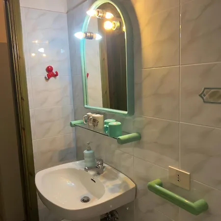 A 4 Minuti Dal Mare Apartment *